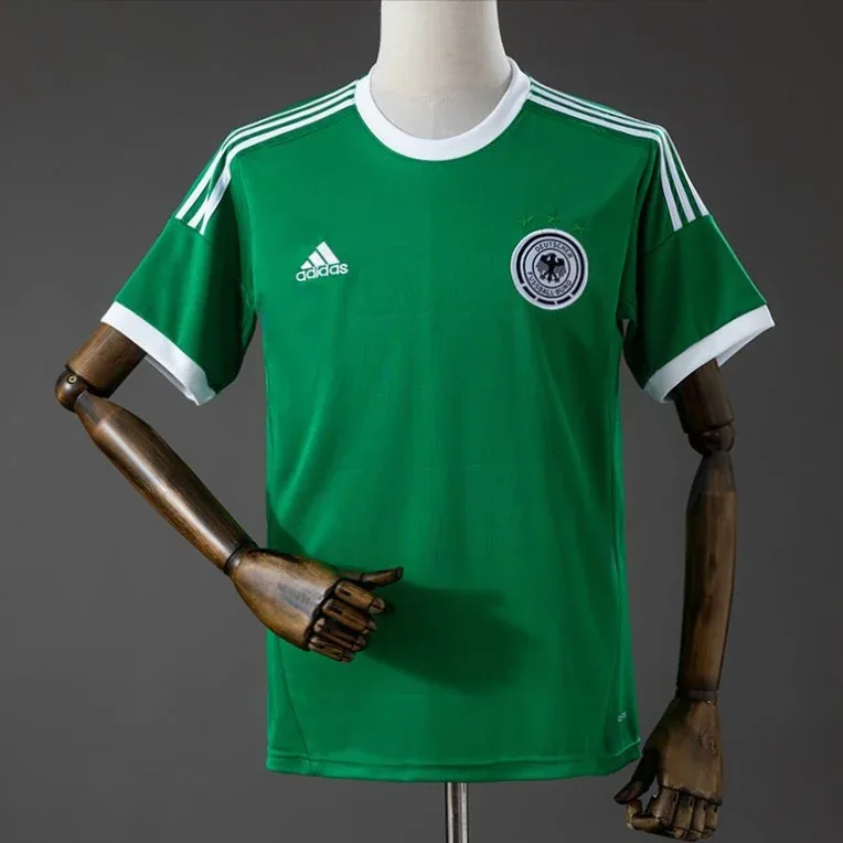 Deutschland Retro-Trikot 2012 Auswärts – Vorderseite