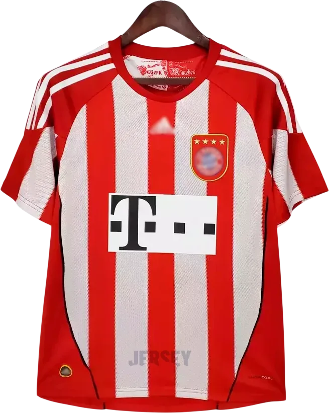 FC Bayern München Retro-Trikot 2010 Heim – Vorderseite