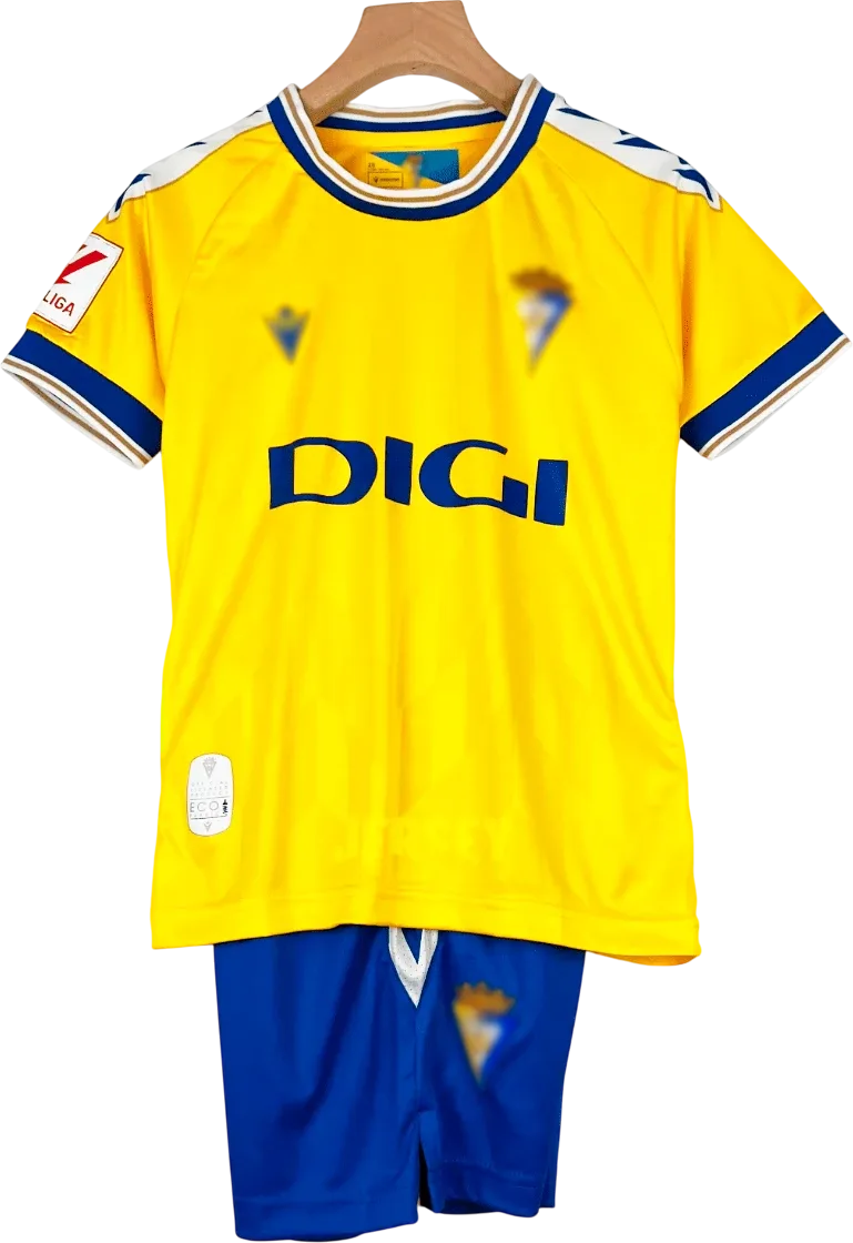 FC Cádiz Retro-Trikot 2023/24 Heim für Kinder – Vorderseite