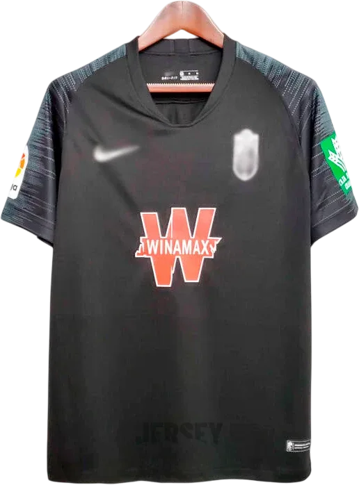 FC Granada Retro-Trikot 2020/21 Auswärts – Vorderseite