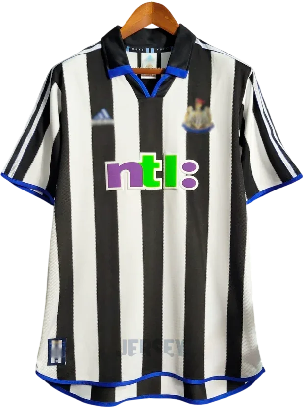Newcastle United Retro-Trikot 2000/01 Heim – Vorderseite