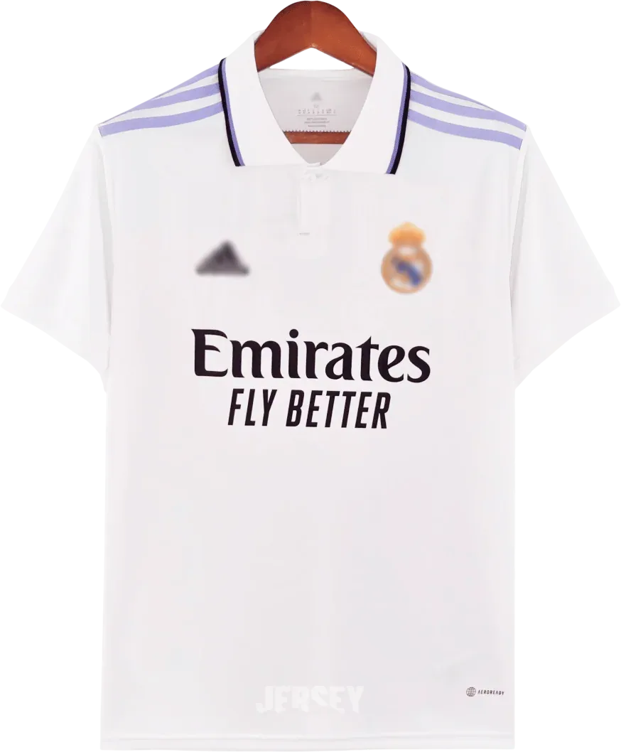 Real Madrid Retro-Trikot 2022/23 Heim – Vorderseite
